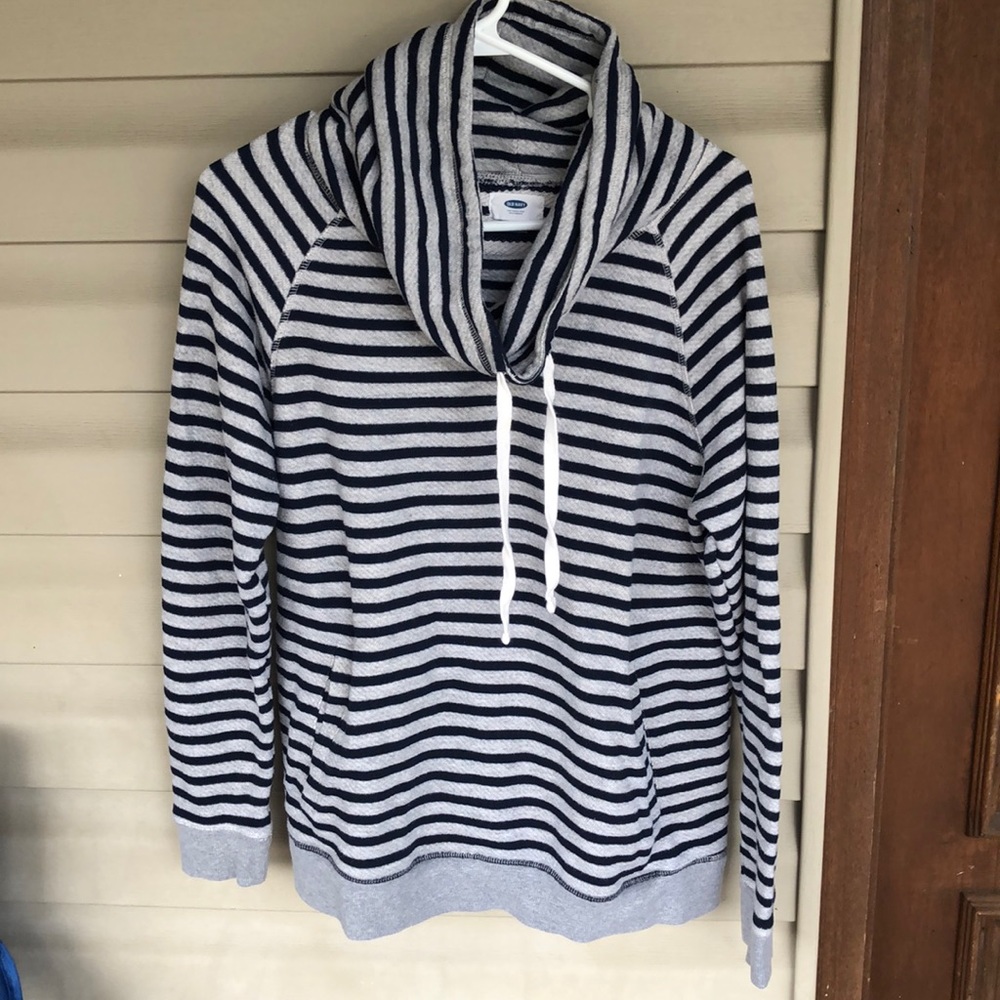 Old Navy Sweatshirt